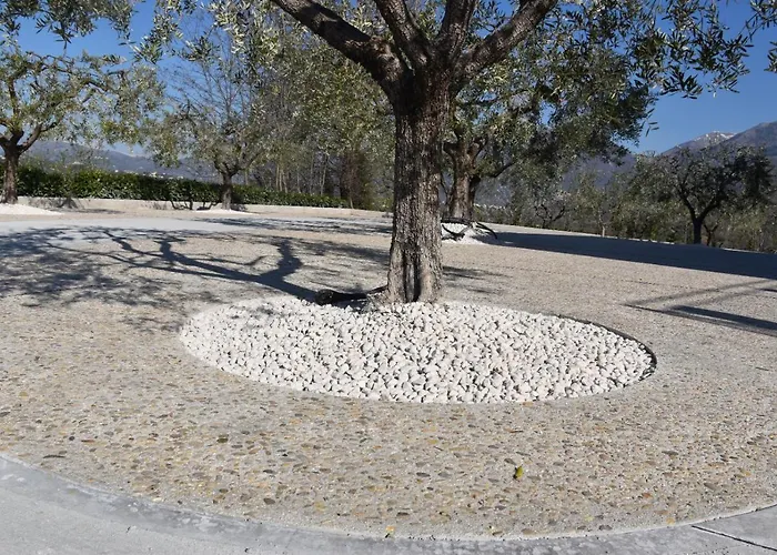 Santa Giusta Lantgård *