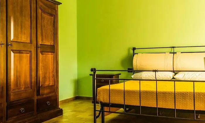 Santa Giusta Lantgård *