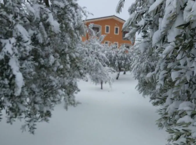 Santa Giusta Lantgård